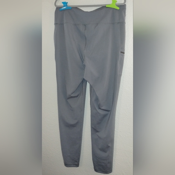 OLD NAVY ACTIVE GO DRY LEGGINGS, GRAY, SIZE XXL TALL, NEVER WORN - Picture 9 of 10